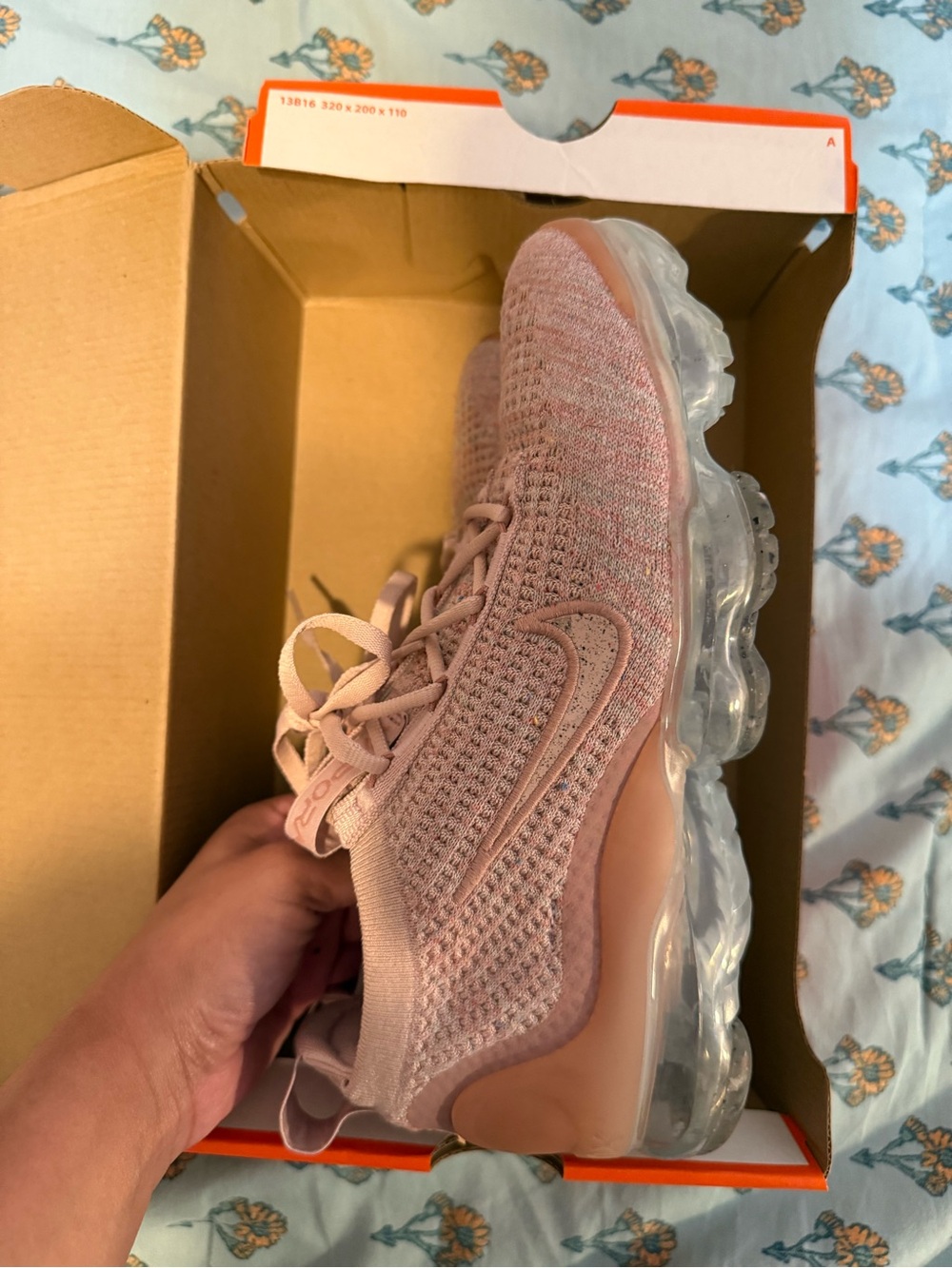 Nike Air VaporMax Flyknit 2 Women's Pink Athletic Shoes - Picture 3 of 7